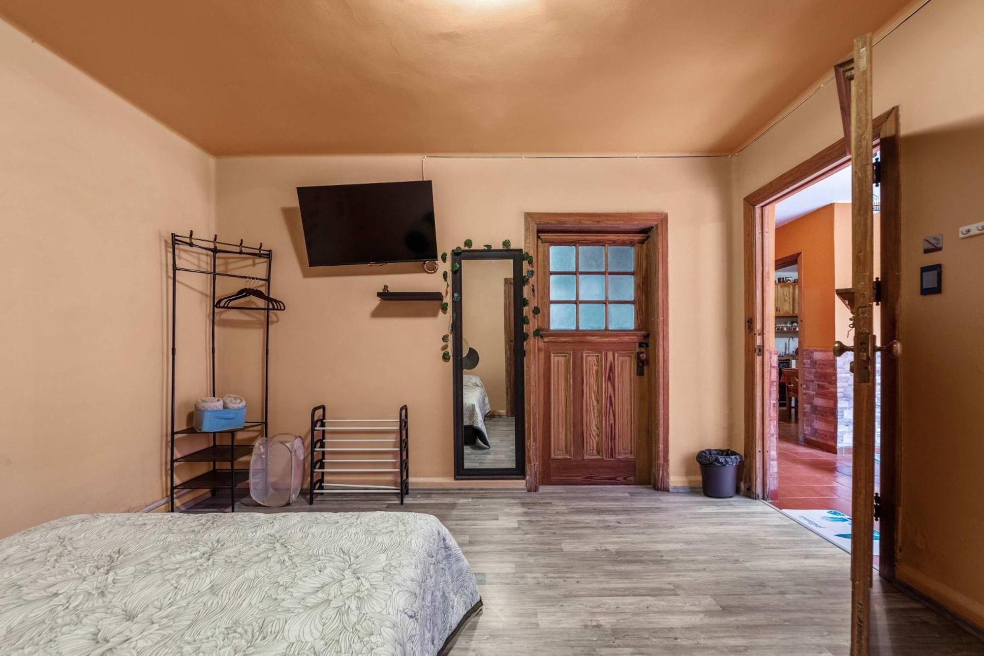 Charming 2-Bedroom Retreat In Lomas De Bezares Mexico City Exterior photo