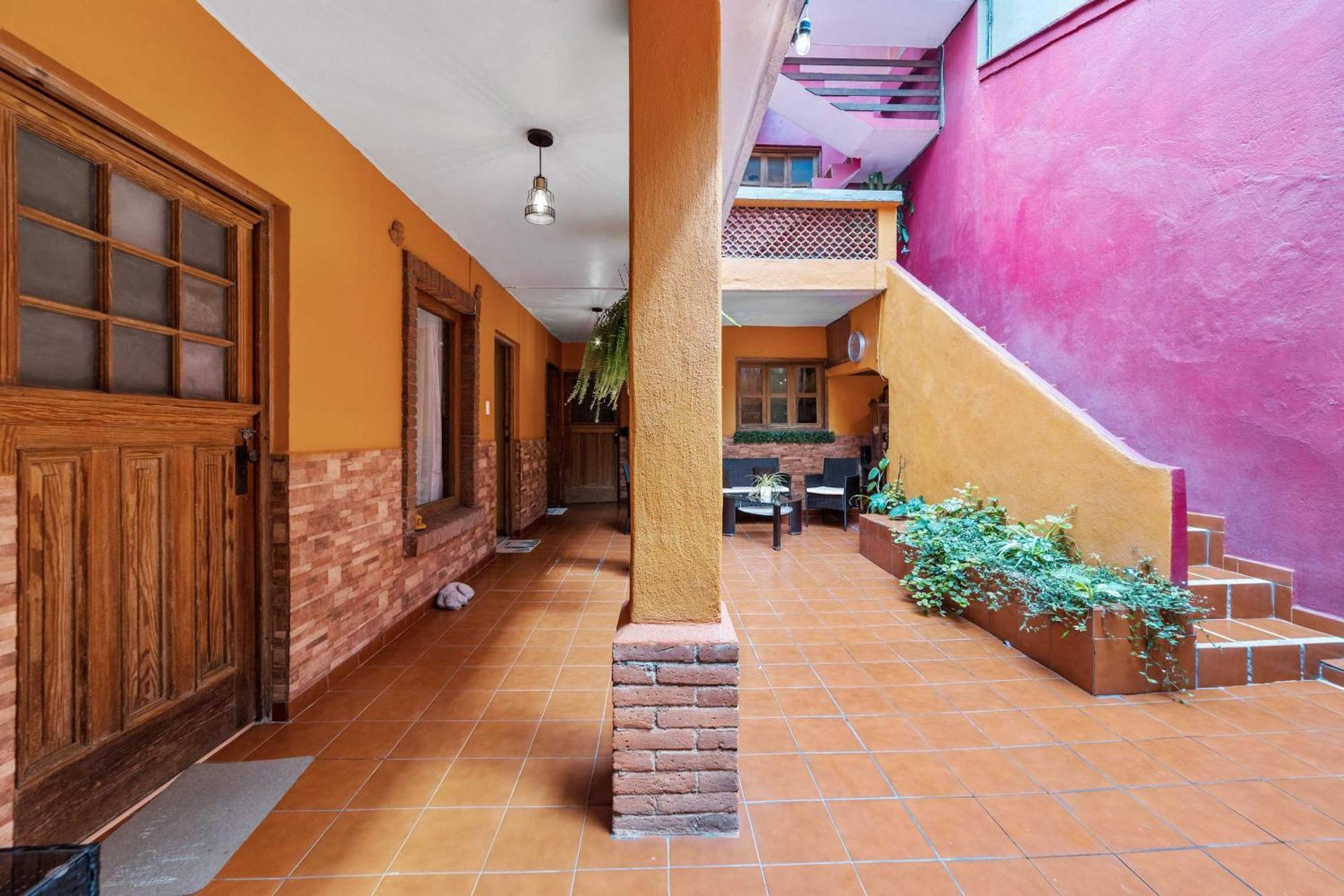 Charming 2-Bedroom Retreat In Lomas De Bezares Mexico City Exterior photo